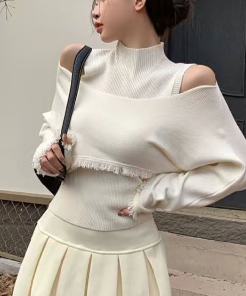 LETee（レティー）の「ハイネックノースリーブ＆イレギュラーヘムニットプルオーバー（ニット/セーター・レディース・グリーン/ホワイト/ブラック/ベージュ・FREE）」の2枚目の写真