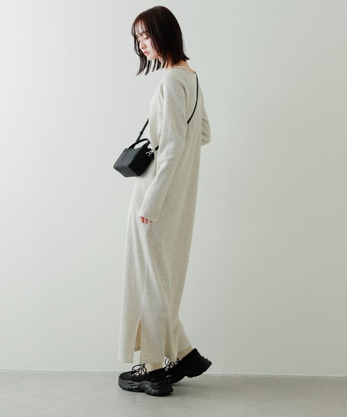 SENSE OF PLACE by URBAN RESEARCH(センスオブプレイスバイアーバンリサーチ)の「デザインネックカットワンピース(ワンピース・レディース・ブラック/オートミール/チャコールグレー・S/ONE)」の17枚目の写真