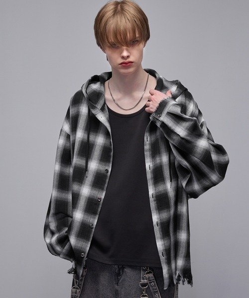 Loose/ルース(ルース)の「ダメージチェックフードシャツ(シャツ/ブラウス・メンズ・ブラック系/ブルー系/グレー系・M/S/XS/L)」の2枚目の写真