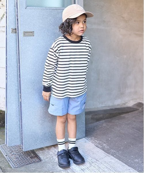b・ROOM(ビールーム)の「【カイテキ天竺】ボーダー長袖Tシャツ(Tシャツ/カットソー・キッズ・ブラック/ダークグリーン/レッド/マスタード/ターコイズブルー・110cm/100cm/120cm/130cm/140cm/150cm)」の10枚目の写真