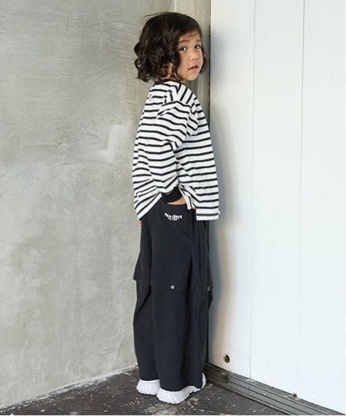 b・ROOM(ビールーム)の「【カイテキ天竺】ボーダー長袖Tシャツ(Tシャツ/カットソー・キッズ・ブラック/ダークグリーン/レッド/マスタード/ターコイズブルー・110cm/100cm/120cm/130cm/140cm/150cm)」の11枚目の写真