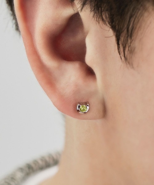 4℃ HOMME+(ヨンドシーオムプラス)の「【8月誕生石】シルバー ペリドット ピアス/片耳用(ピアス(片耳用)・メンズ・シルバー・FREE)」の9枚目の写真