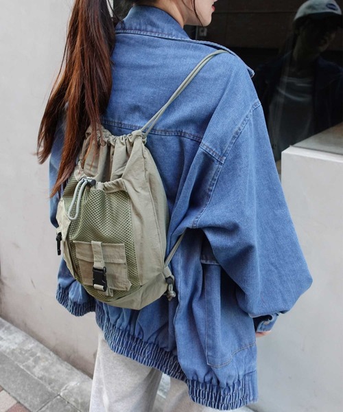 CORNERS（コーナーズ）の「ナイロンメッシュポケットナップサック（バックパック/リュック・レディース・ブラック/グレー/カーキ/ベージュ系その他・FREE）」の6枚目の写真