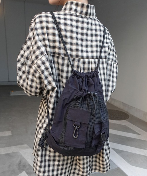 CORNERS（コーナーズ）の「ナイロンメッシュポケットナップサック（バックパック/リュック・レディース・ブラック/グレー/カーキ/ベージュ系その他・FREE）」の15枚目の写真