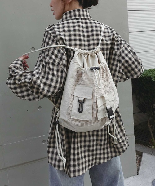 CORNERS（コーナーズ）の「ナイロンメッシュポケットナップサック（バックパック/リュック・レディース・ブラック/グレー/カーキ/ベージュ系その他・FREE）」の18枚目の写真