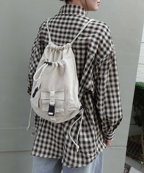CORNERS（コーナーズ）の「ナイロンメッシュポケットナップサック（バックパック/リュック・レディース・ブラック/グレー/カーキ/ベージュ系その他・FREE）」の19枚目の写真