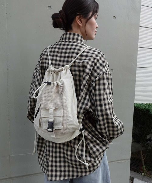 CORNERS（コーナーズ）の「ナイロンメッシュポケットナップサック（バックパック/リュック・レディース・ブラック/グレー/カーキ/ベージュ系その他・FREE）」の20枚目の写真