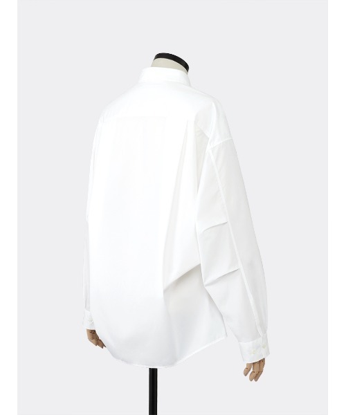 SOFTHYPHEN（ソフトハイフン）の「TUCKED DETAIL OVERSIZED SHIRT