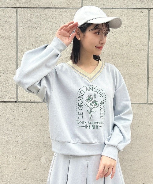 F i.n.t(フィント)の「マーガレットロゴ刺繍スウェット【セットアップ可能】/ fint フィント(スウェット・レディース・オフホワイト/ライトブルー/ライトピンク・FREE)」の1枚目の写真