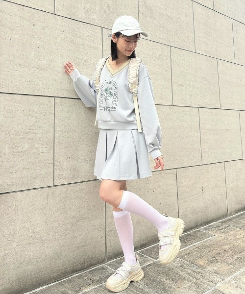 F i.n.t(フィント)の「マーガレットロゴ刺繍スウェット【セットアップ可能】/ fint フィント(スウェット・レディース・オフホワイト/ライトブルー/ライトピンク・FREE)」の16枚目の写真