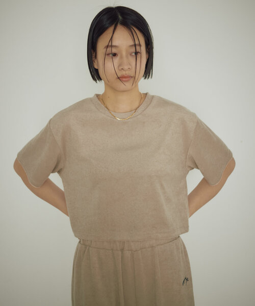 earthy(アーシー)の「パイルTEE(Tシャツ/カットソー・レディース・ブラック/ベージュ/オレンジ・FREE)」の4枚目の写真