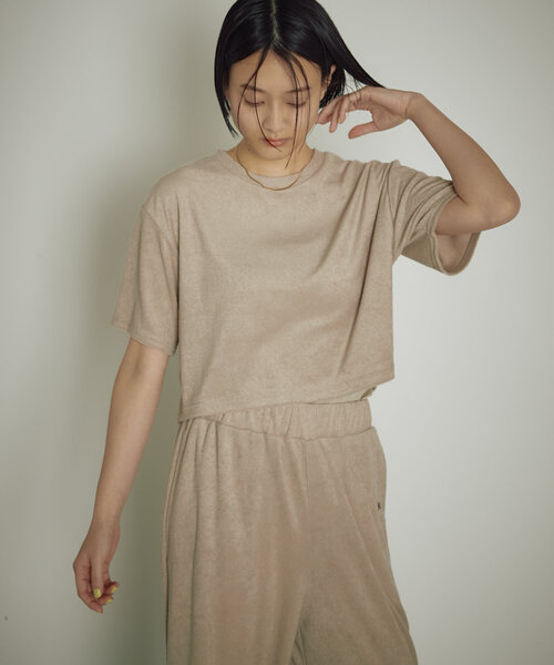 earthy(アーシー)の「パイルTEE(Tシャツ/カットソー・レディース・ブラック/ベージュ/オレンジ・FREE)」の5枚目の写真