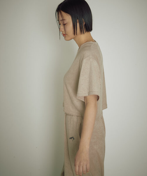 earthy(アーシー)の「パイルTEE(Tシャツ/カットソー・レディース・ブラック/ベージュ/オレンジ・FREE)」の6枚目の写真