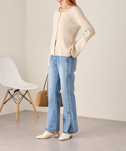 Kastane（カスタネ）の「【低身長サイズ/高身長サイズ/3サイズ展開】B ボタンスリットデニム（デニムパンツ・レディース・ブラック/ブルー・2/1/0）」の7枚目の写真