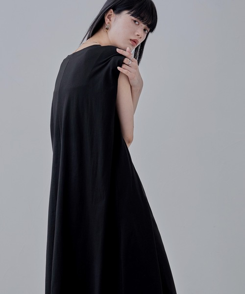 etoll.（エトル）の「ショルダータックスリーブレスコットンワンピ（ワンピース・レディース・ブラック/ブルー・M）」の5枚目の写真