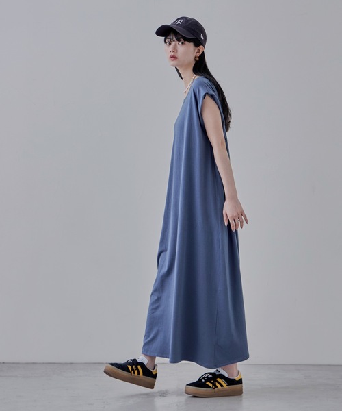 etoll.（エトル）の「ショルダータックスリーブレスコットンワンピ（ワンピース・レディース・ブラック/ブルー・M）」の16枚目の写真