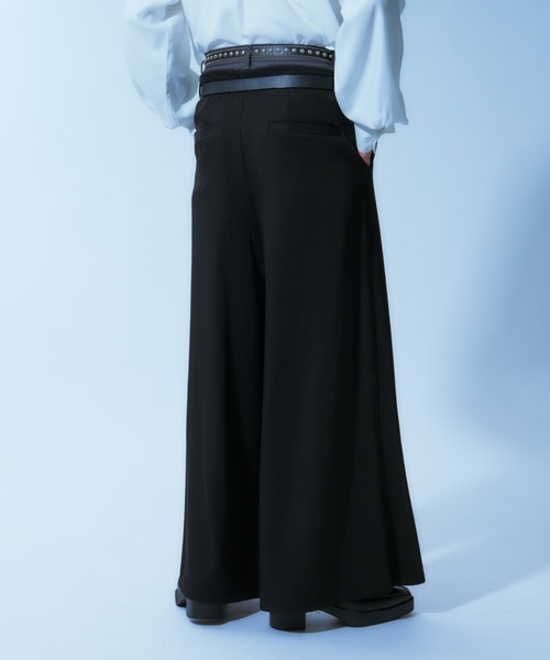 Ellno Loset(エルノロゼット)の「ダブルウエストワイドパンツ(その他パンツ・メンズ・チャコールグレー/ブラック・SMALL/MEDIUM/LARGE/X-SMALL)」の11枚目の写真