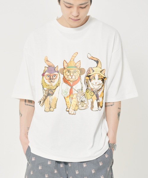 CORISCO(コリスコ)の「アニマルキャンプ柄Tシャツ(M1)(Tシャツ/カットソー・メンズ・ホワイト系1/ホワイト系2/グレー系2/ブラック系2/オートミール/キナリ/グレー系1/ブラック系1・MEDIUM/LARGE/X-LARGE)」の1枚目の写真