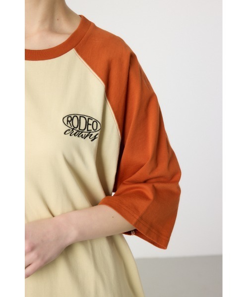RODEO CROWNS WIDE BOWL(ロデオクラウンズワイドボウル)の「ロゴラグランスリーブワンピース(ワンピース・レディース・カーキ/ブラック/ブラウン/オフホワイト・FREE)」の7枚目の写真