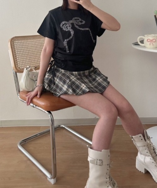 nemne store(ネンネストア)の「リボンギャザーアソートTシャツ(Tシャツ/カットソー・レディース・アイボリー/オフホワイト/ブラック系/ホワイト/ブラック系1/ピンク系・SMALL/MEDIUM)」の5枚目の写真