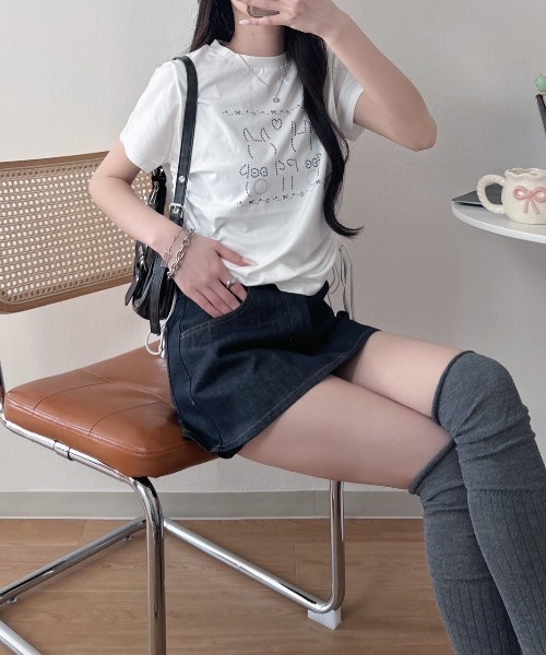 nemne store(ネンネストア)の「リボンギャザーアソートTシャツ(Tシャツ/カットソー・レディース・アイボリー/オフホワイト/ブラック系/ホワイト/ブラック系1/ピンク系・SMALL/MEDIUM)」の2枚目の写真