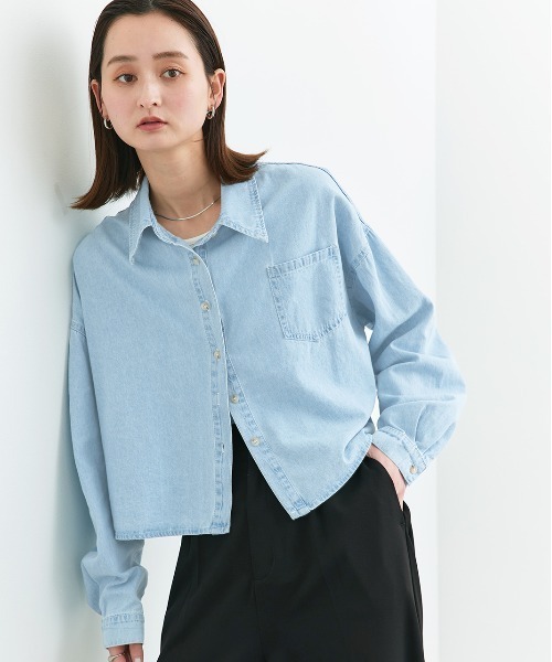 ad thie(アドティエ)の「ポケット付き ショート丈デニムシャツ(シャツ/ブラウス・レディース・インディゴブルー/サックスブルー/ブルー・FREE)」の2枚目の写真