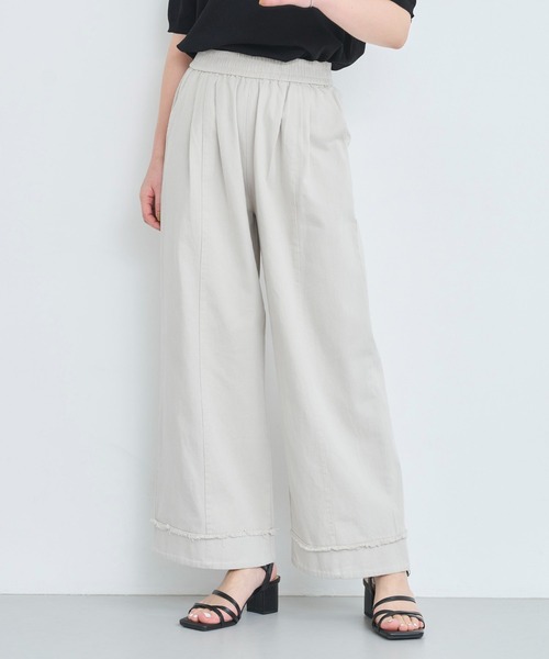 attiree(アティレー)の「裾切り替えチノパンツ(チノパンツ・レディース・ベージュ/ホワイト/ライトグレー/ブラック・MEDIUM/LARGE)」の9枚目の写真