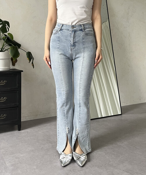 まるみんさま 専用♡プロズヴェール ストレッチスリット裾パールフレアデニムパンツ ストレッチスリット裾パールフレアデニムパンツ（デニムパンツ