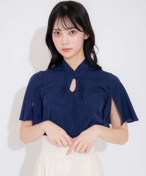 NOELA(ノエラ)の「フレアスリーブツイストブラウス(シャツ/ブラウス・レディース・オフホワイト/ネイビー/ベージュ・フリー)」の9枚目の写真