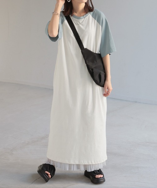 HUG.U(ハグユー)の「ラグランTシャツ ワンピース(ワンピース・レディース・アイボリー/グレー・FREE)」の20枚目の写真