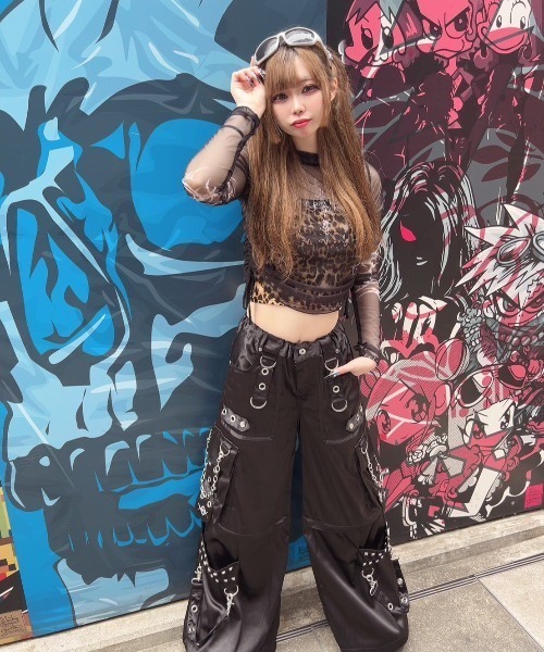 REFLEM/レフレム』タトゥーシアースキントップス（Tシャツ