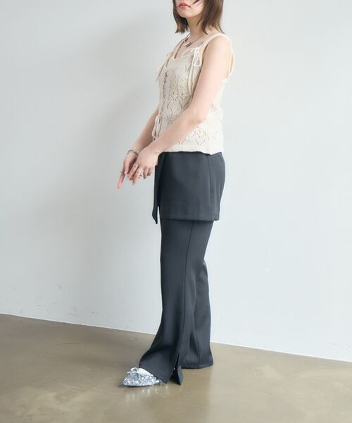kivi(キヴィ)の「pattern bustier(キャミソール・レディース・レッド/ブラック/ナチュラル・FREE)」の4枚目の写真