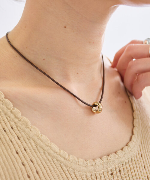 RIVE DROITE（リヴドロワ）の「【存在感が光る】リングモチーフコードネックレス（ネックレス・レディース・ブラウン/ブラック・FREE）」の14枚目の写真