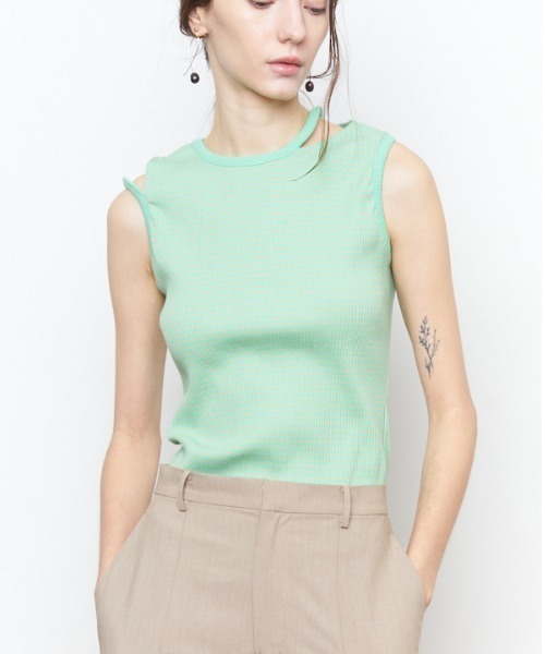Muel Chic(ミュエルシック)の「Lay border tanktop レイボーダータンクトップ(タンクトップ・レディース・ブラック/ホワイト/ライトグリーン/モカ・FREE)」の1枚目の写真