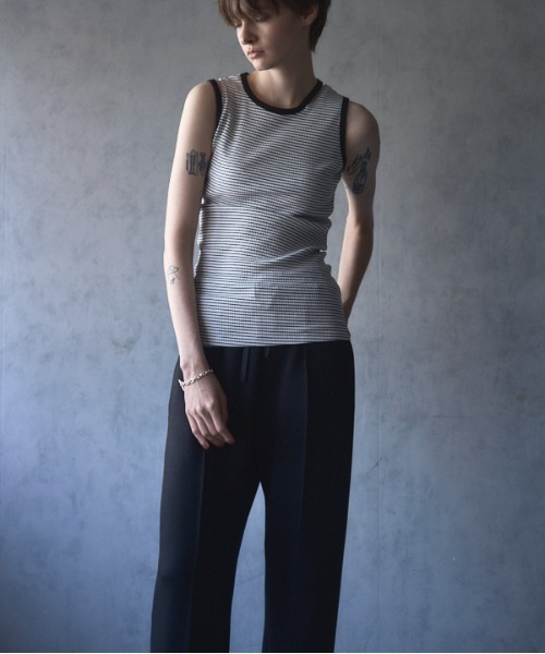 Muel Chic(ミュエルシック)の「Lay border tanktop レイボーダータンクトップ(タンクトップ・レディース・ブラック/ホワイト/ライトグリーン/モカ・FREE)」の6枚目の写真