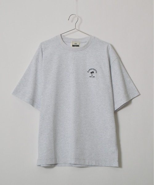 Sunny Smith(サニースミス)の「【SUNNY SMITH】ヤシの木アーチロゴワンポイント刺繍Tシャツ(CP)(Tシャツ/カットソー・メンズ・スモーク/アッシュグレー/ホワイト・L/M)」の6枚目の写真