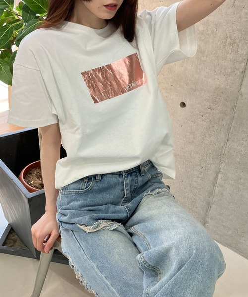 GLAMOROUS JANE（グラマラスジェーン）の「アニマルシルバー箔プリントTシャツ（Tシャツ/カットソー・レディース・ゴールド/ブラック×ホワイト/ブラック×ゴールド/ピンク/シルバー・FREE）」の4枚目の写真