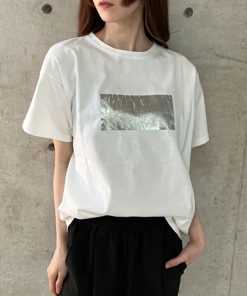 GLAMOROUS JANE（グラマラスジェーン）の「アニマルシルバー箔プリントTシャツ（Tシャツ/カットソー・レディース・ゴールド/ブラック×ホワイト/ブラック×ゴールド/ピンク/シルバー・FREE）」の14枚目の写真