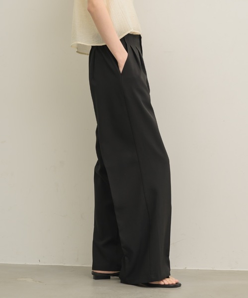 NEUNA(ヌナ)の「大人気のパンツがバージョンアップして登場!2タックパンツ(スラックス・レディース・アイボリー/ブラック/チャコールグレー・SMALL/MEDIUM/LARGE)」の14枚目の写真