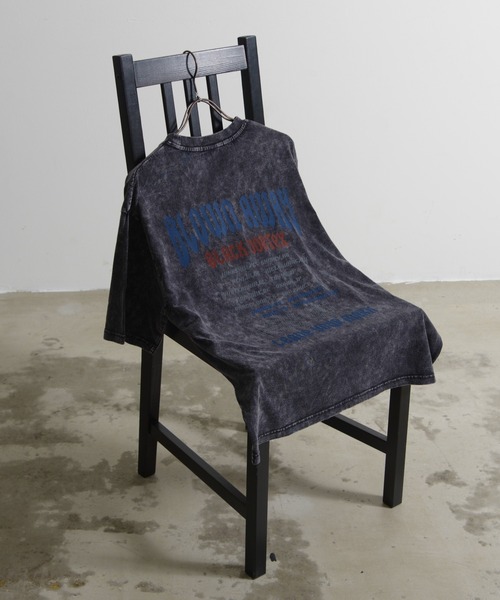 Revo.(レボ)の「グランジ フェード加工 ロック グラフィックプリント オーバーサイズ 半袖Tシャツ(Tシャツ/カットソー・メンズ・グレー/ブラウン/ブラック/ブラック系その他2/グレー系その他/ブラック系その他・M/L)」の10枚目の写真