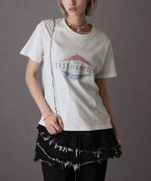 Girly Doll(ガーリードール)の「プリントデザインTシャツ(Tシャツ/カットソー・レディース・グレー/ホワイト/ネイビー・F)」の2枚目の写真