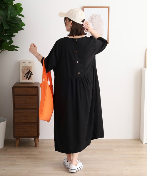 A.N.L(エーエヌエル レーベル)の「A.N.L 麻混ベーシックワンピース(ワンピース・レディース・ブラック/カーキ・38)」の3枚目の写真