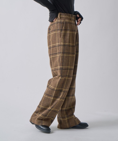 miffew（ミフュー）の「「miffew/ ミフュー」2TUCK DOWN TROUSERS（その他パンツ・レディース・ベージュ/チェック/ブラウン系1・2/1/3/4）」の8枚目の写真