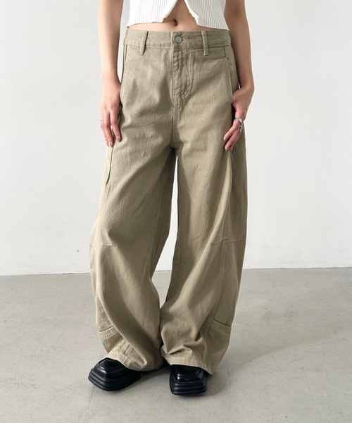Bamm(バム)の「カーブワイドパンツ(デニムパンツ・レディース・ベージュ・M/L)」の1枚目の写真
