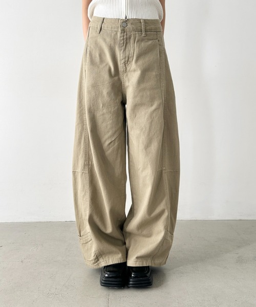 Bamm(バム)の「カーブワイドパンツ(デニムパンツ・レディース・ベージュ・M/L)」の2枚目の写真