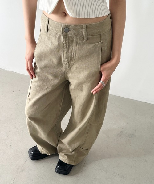Bamm(バム)の「カーブワイドパンツ(デニムパンツ・レディース・ベージュ・M/L)」の9枚目の写真