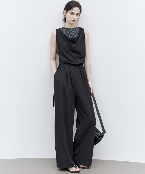 tageechita（タジチタ）の「【tageechita】リラックス感漂う ノースリーブ ドレープネックワイドサロペット（サロペット/オーバーオール・レディース・ブラック・S/M/L）」の21枚目の写真