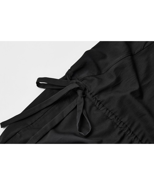 tageechita（タジチタ）の「【tageechita】リラックス感漂う ノースリーブ ドレープネックワイドサロペット（サロペット/オーバーオール・レディース・ブラック・S/M/L）」の16枚目の写真