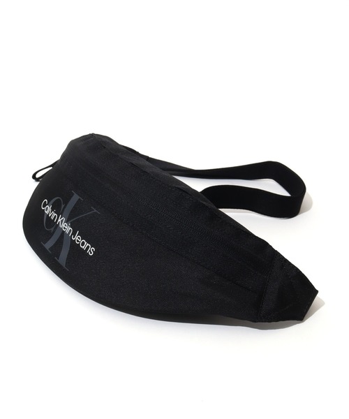 Calvin Klein Jeans(カルヴァンクラインジーンズ)の「【Calvin Klein JEANS/カルバンクライン ジーンズ】SPORT ESSENTIALS WAISTBAG38 M / スポーツ エッセンシャル ウエスト バッグ(ボディバッグ/ウエストポーチ・メンズ・ブラック・FREE)」の11枚目の写真