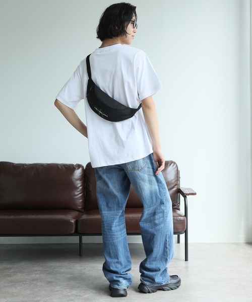 Calvin Klein Jeans(カルヴァンクラインジーンズ)の「【Calvin Klein JEANS/カルバンクライン ジーンズ】SPORT ESSENTIALS WAISTBAG38 M / スポーツ エッセンシャル ウエスト バッグ(ボディバッグ/ウエストポーチ・メンズ・ブラック・FREE)」の7枚目の写真